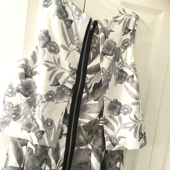 womens black and white floral dress - Picture 5 of 5